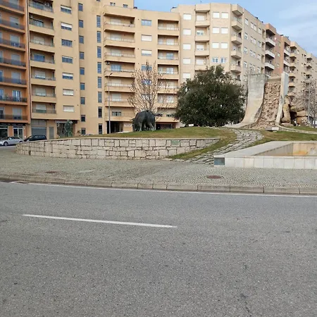 Family New Beds דירה Bragança